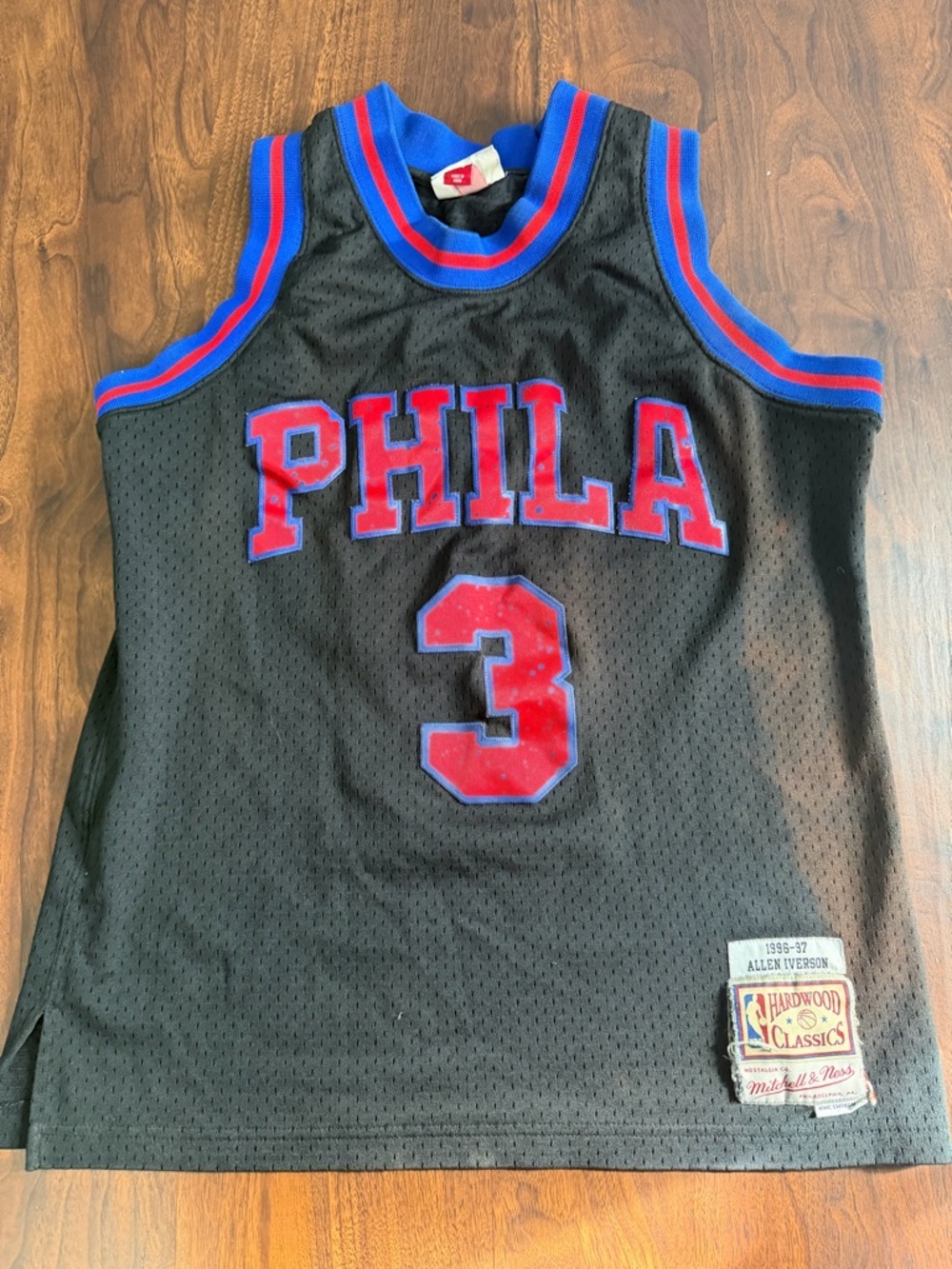 Mitchell & Ness Philadelphia 76ers Allen Iverson 1996-97 NBA Jersey